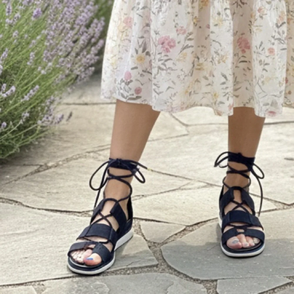 Michael by Michael Kors Navy Strappy Sandals Sz 10